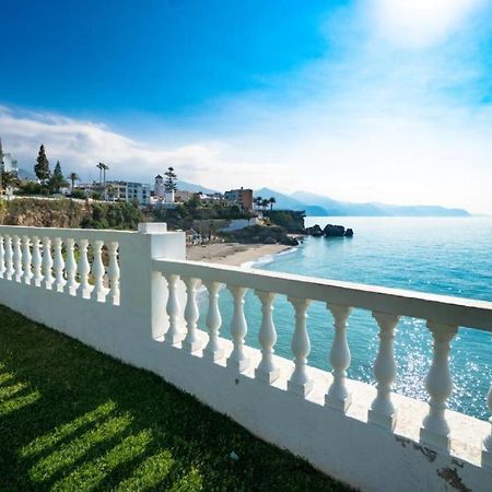 Palmeras 9 Menyber Nerja Bagian luar foto