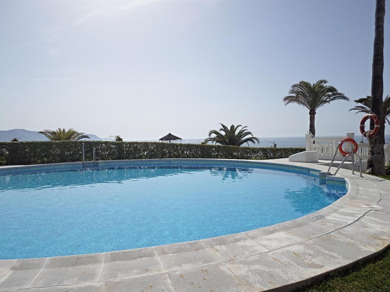Palmeras 9 Menyber Nerja Bagian luar foto