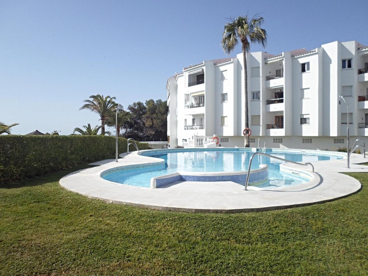 Palmeras 9 Menyber Nerja Bagian luar foto
